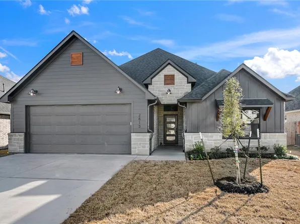 2813 Bombay Dr, Bryan, TX 77808