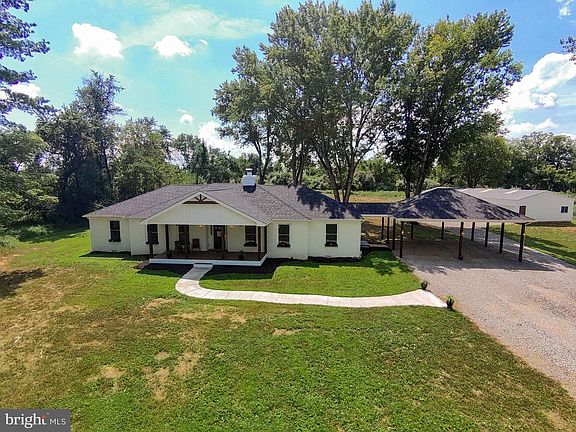 5th image of 2195 Engle Molers Rd