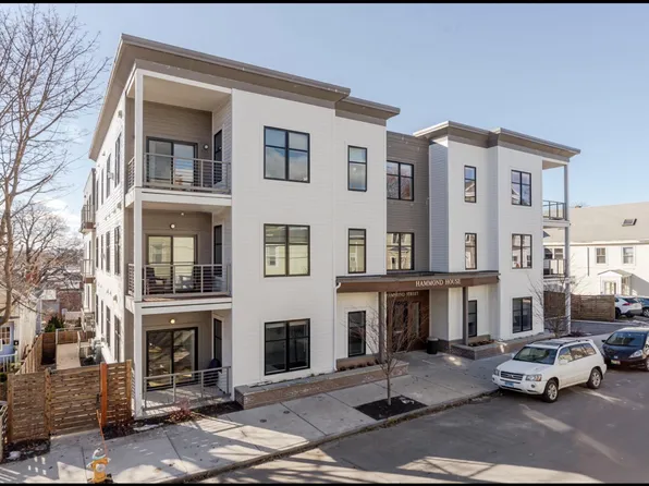 10 Hammond St #102, Portland, ME 04101