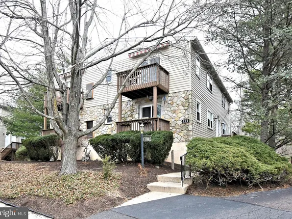 709 Willow St APT 2A, Lansdale, PA 19446