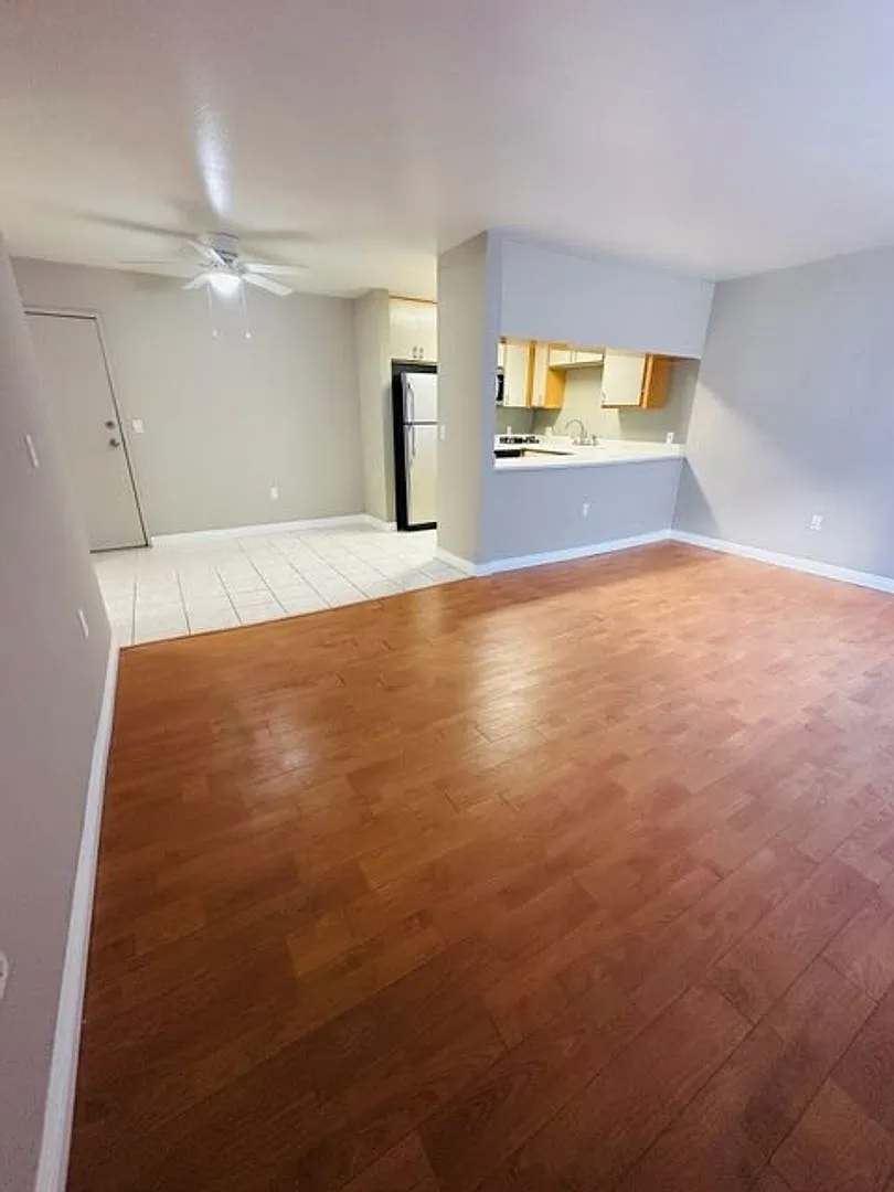 Schrader Apartments, LLC — Photo 4