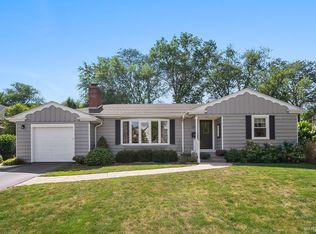 262 Taylor Ave, Glen Ellyn, IL