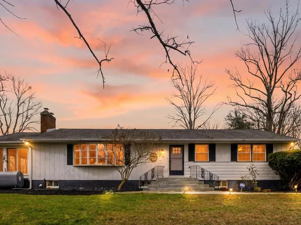 17914 Mill Branch Pl, Mitchellville, MD 20716