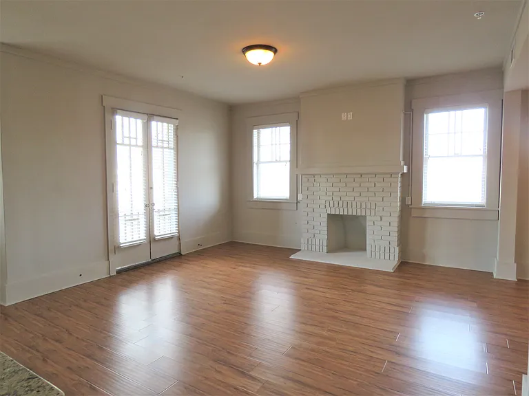 519 E Capitol Ave #3B — Photo 4