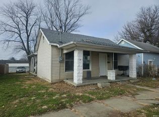 103 NE 15th St, Washington, IN 47501