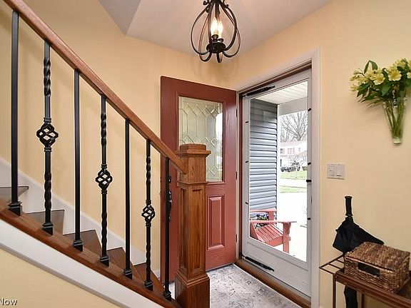 3rd image of 1132 Hillrock Dr