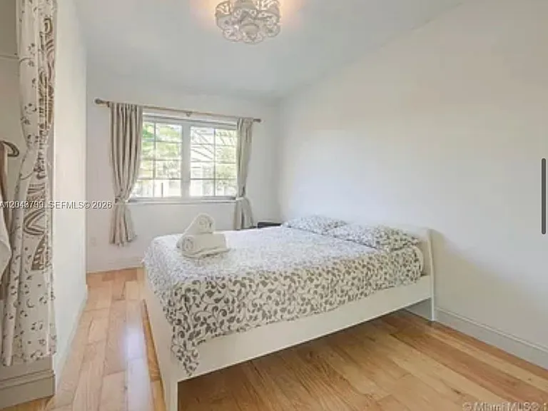 840 Michigan Ave #7 — Photo 16
