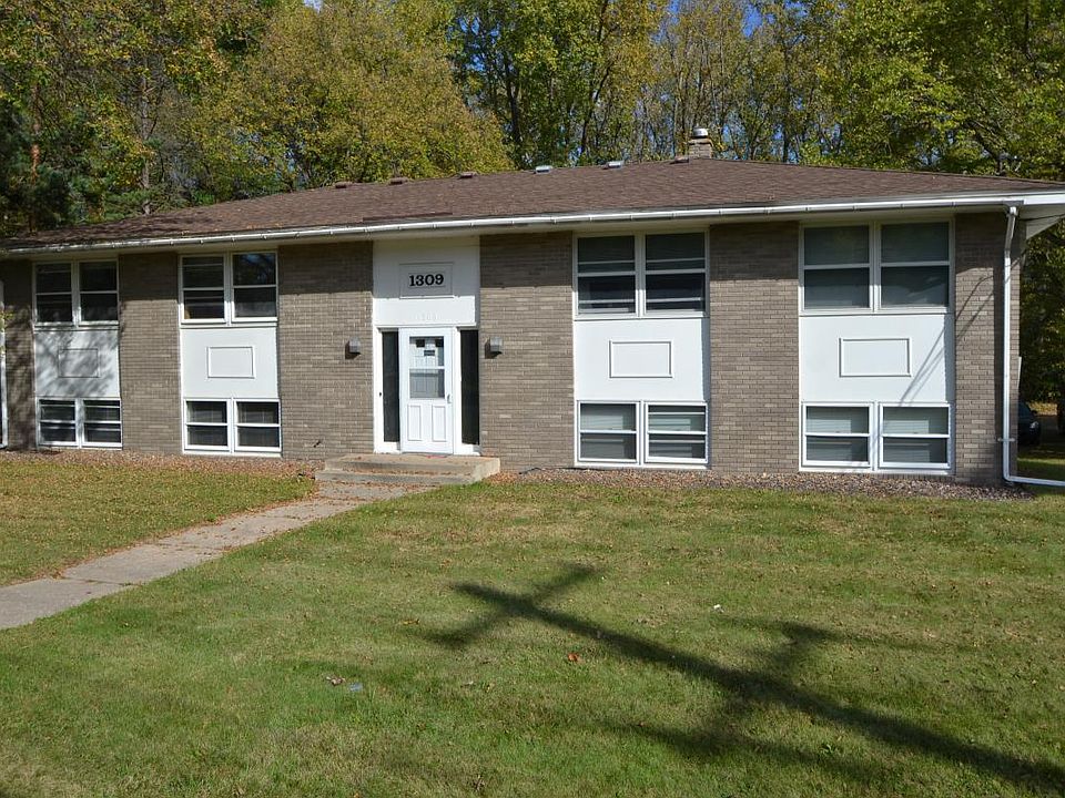 1st image of 1309 Greeley St S APT 3