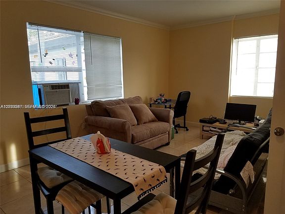 2nd image of 8320 Crespi Blvd APT 11