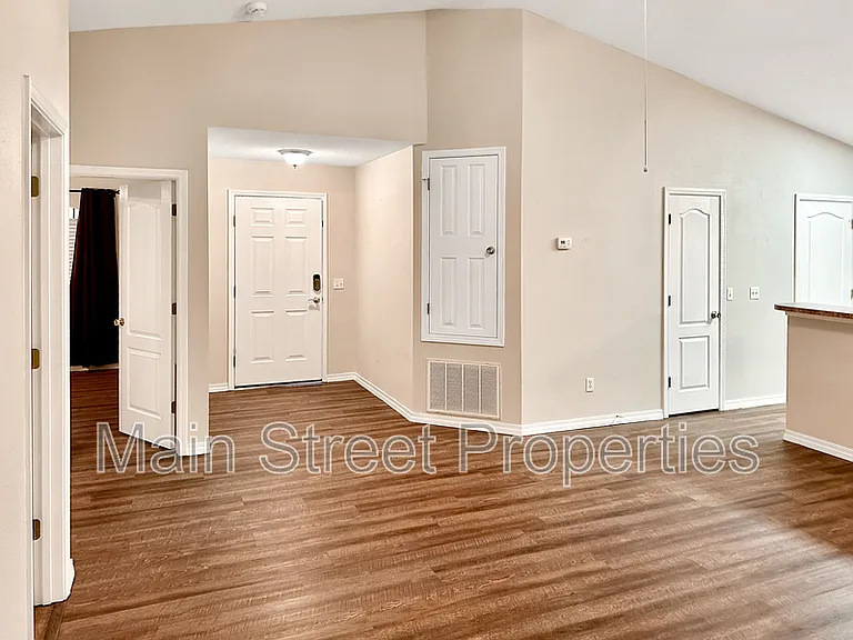 217 Cohasset Ct — Photo 6