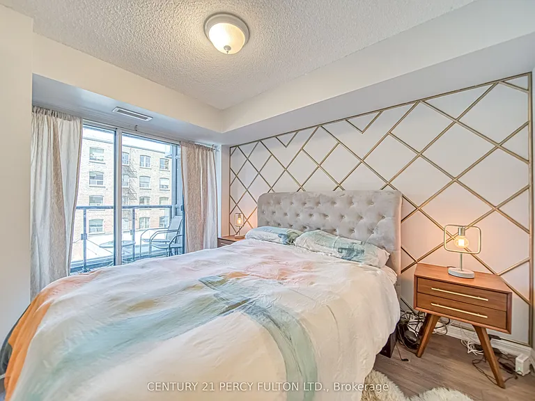 400 Adelaide St E #510 — Photo 12