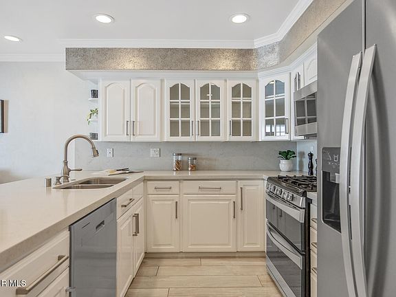4th image of 1300 Lakewood Ct