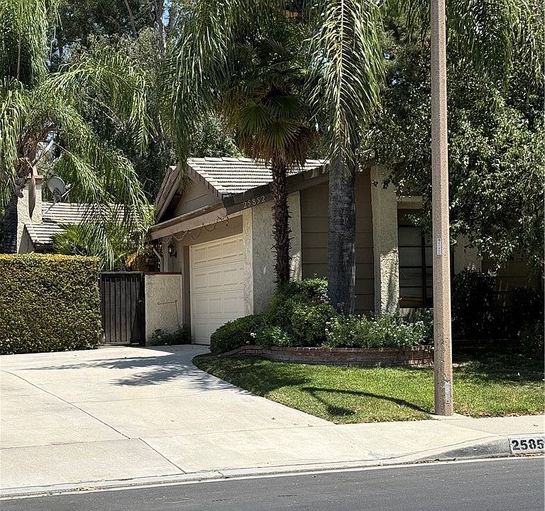 1st image of 25852 Estaban Dr
