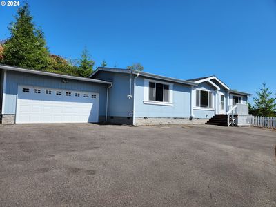 660 Royal Dr, Lakeside, OR, 97449