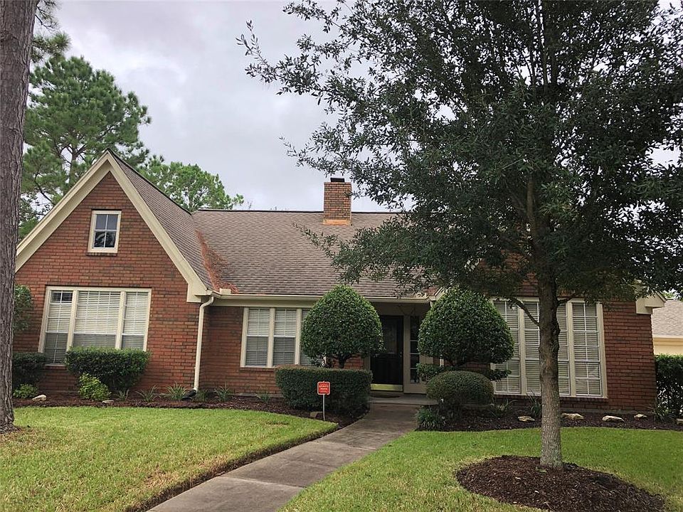1st image of 2106 Dornoch Dr