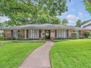 4701 Fieldcrest Dr, Fort Worth, TX 76109