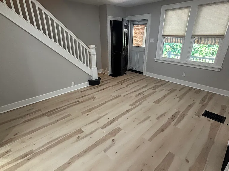 7227 Whipple St — Photo 5
