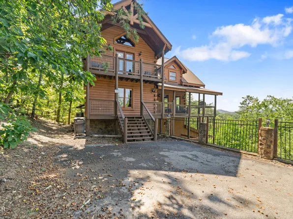 3064 Engle Town Rd, Sevierville, TN 37862