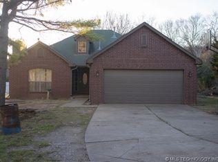 13484 W Overlook Dr, Sand Springs, OK 74063