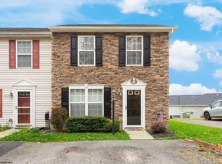59 Par Ln, Maidsville, WV 26541