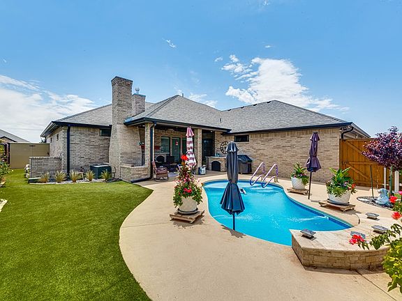 2nd image of 116 Rolling Winds Cir