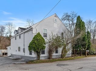 135 Cumberland Ave, Attleboro, MA 02703