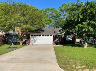 118 Elmwood Dr, Dothan, AL 36303