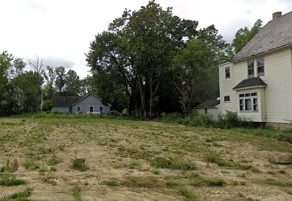 1st image of 337 W Glenaven Ave