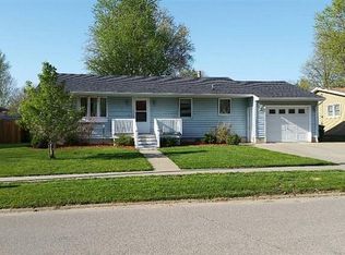 713 W Taylor Ave, Fairfield, IA