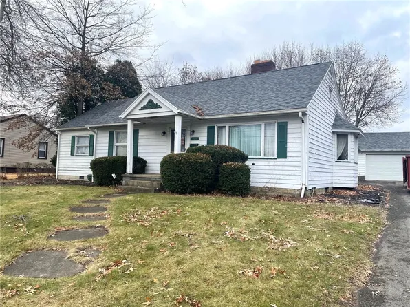 304 W Clen Moore Blvd, New Castle, PA 16105