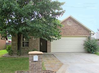 8508 Southridge Dr, Fort Smith, AR 72908