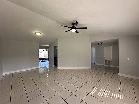 5th image of 1573 Jasper Ave NW