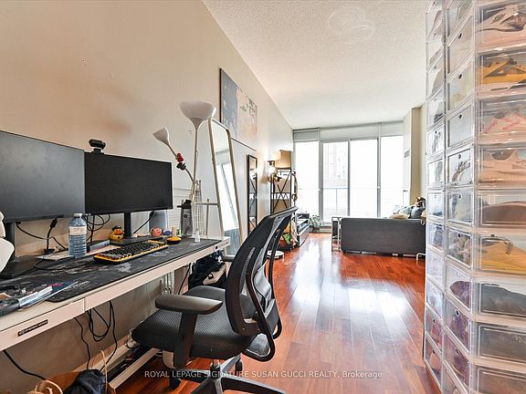 5th image of 111 Elizabeth St #1825