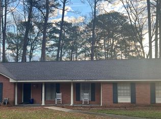 5636 Ridgewood Rd, Jackson, MS 39211