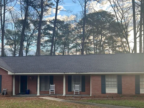 5636 Ridgewood Rd, Jackson, MS 39211