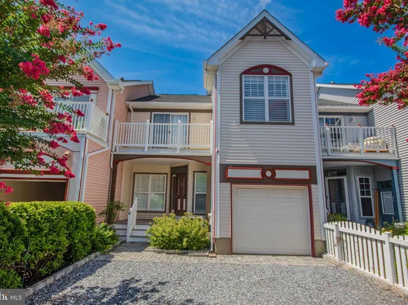 941 Yacht Club Dr, Ocean Pines, MD 21811
