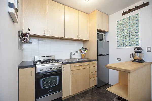 Sold by Next Step Realty New York LLC | media 5