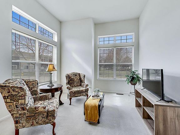 5th image of 1117 McKay Cir