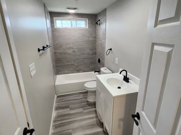 314 Fremont Ave, Romeoville, IL 60446