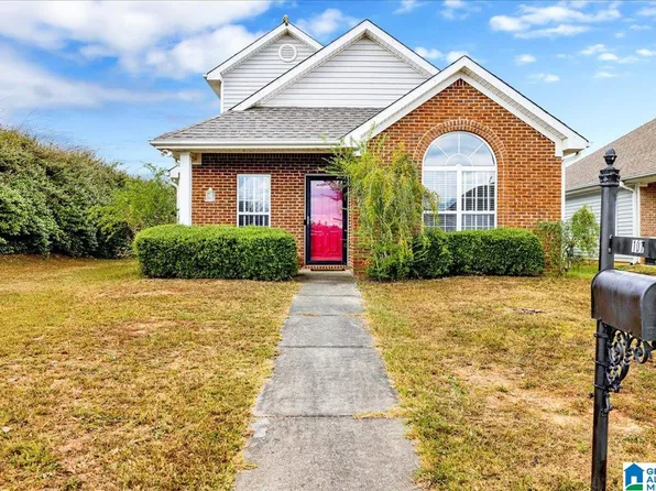 101 Village Dr, Calera, AL 35040