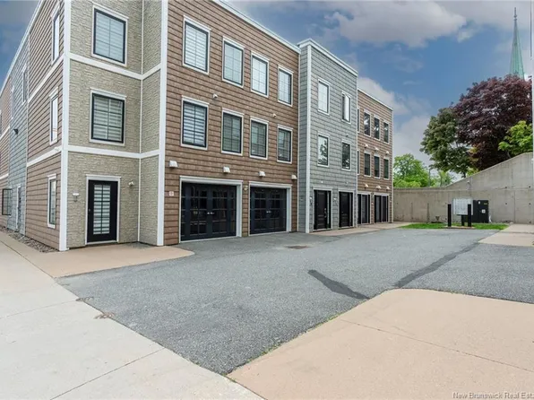 3 Cathedral Ln, Saint John, NB E2L 0E7