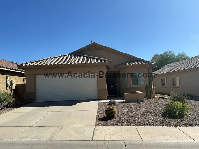 8325 N Peak View Ln — Photo 1