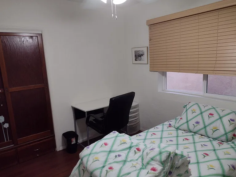 Bedroom #3 bed and desk