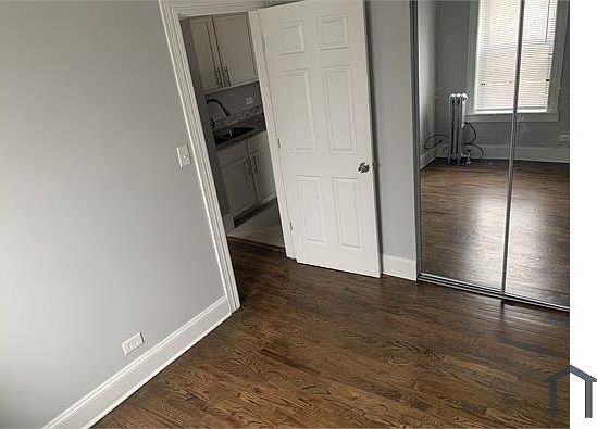 3rd image of 1409 W 81st St #3