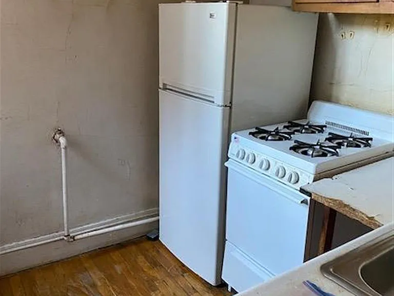 333 Harvard St #2 — Photo 4