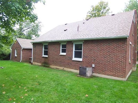 2nd image of 319 N Wolf Creek St
