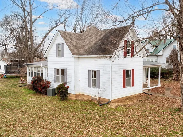212 Groh St, Lawrenceburg, TN 38464