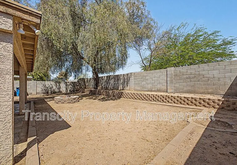 932 W 19th Ave — Photo 24