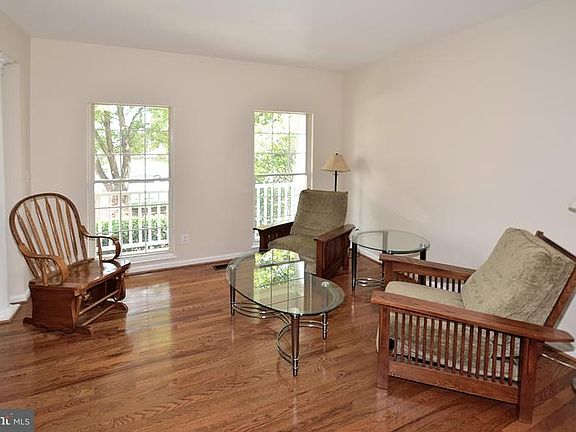 3rd image of 44285 Cuba Mills Ct