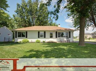 810 E Ethel St, Saint Joseph, IL 61873